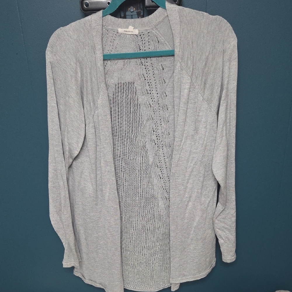 Maurices Light Gray Knit Top